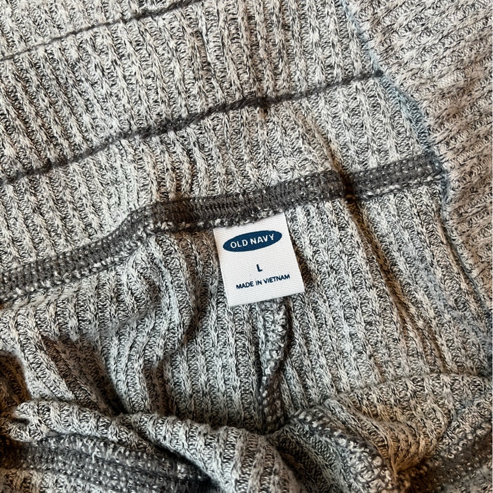 Old Navy Cozy Rib-Knit Rollover-Waist Pajama Shorts 2 Pair Grey & Lt Grey L - Picture 8 of 9